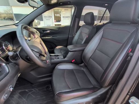 Used 2023 Chevrolet Equinox RS w/ RS Leather Package image 9