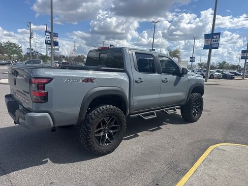 Used 2024 Nissan Frontier PRO-4X w/ Off-Road Protection Package image 6