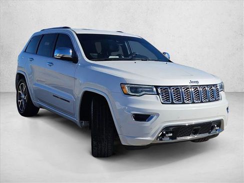 Used 2021 Jeep Grand Cherokee Overland image 3