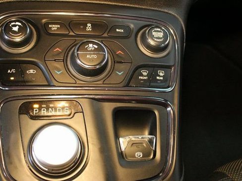 Used 2016 Chrysler 200 S w/ Sun & Sound Group image 25