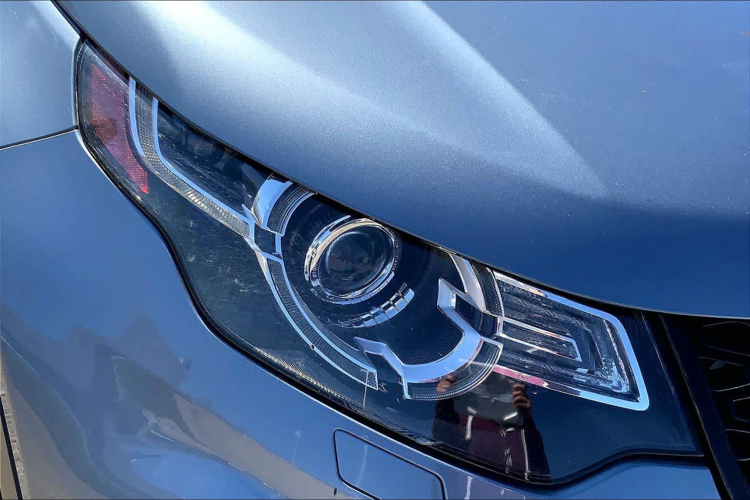 Used 2019 Land Rover Discovery Sport HSE Luxury AWD/4WD image 27