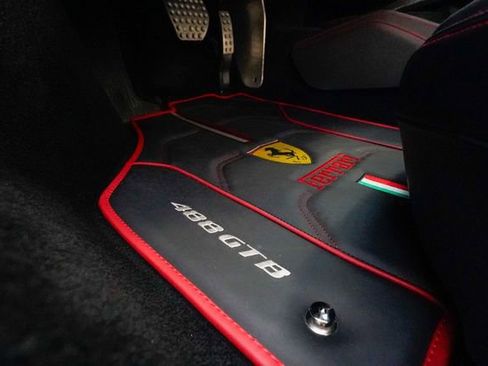 Used 2018 Ferrari 488 GTB image 60