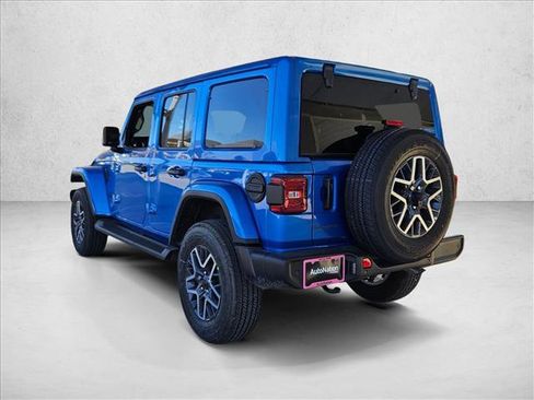 New 2026 Jeep Wrangler Unlimited Sahara AWD/4WD image 9