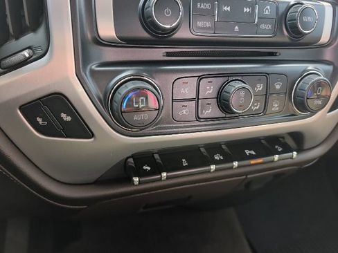 Used 2014 GMC Sierra 1500 SLT w/ SLT Crew Cab Value Package AWD/4WD image 21