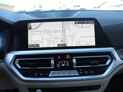 Used 2019 BMW 330i Sedan w/ Driving Assistance Package RWD image 19