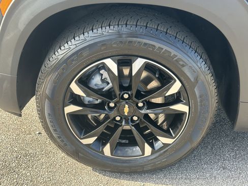 Used 2022 Chevrolet TrailBlazer LT w/ Convenience Package image 14