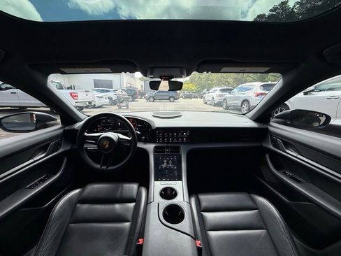 Used 2021 Porsche Taycan RWD image 11