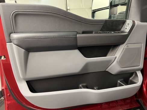 New 2026 Ford F250 XLT w/ XLT Premium Package image 30