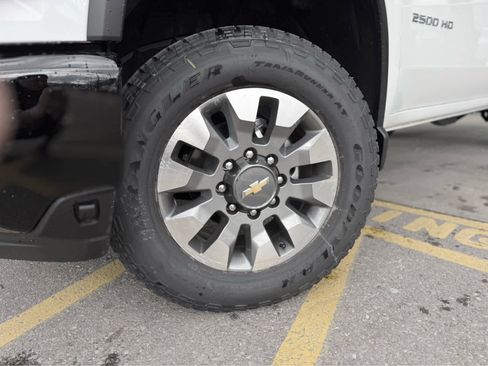 New 2026 Chevrolet Silverado 2500 Custom w/ Custom Value Package image 6