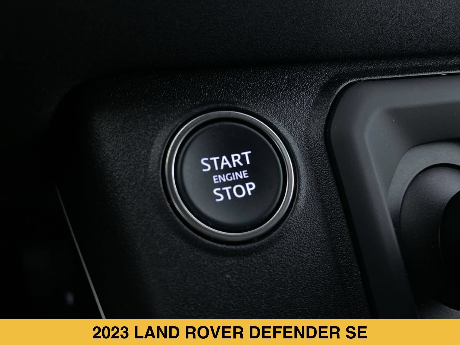 Used 2023 Land Rover Defender 130 SE AWD/4WD image 9