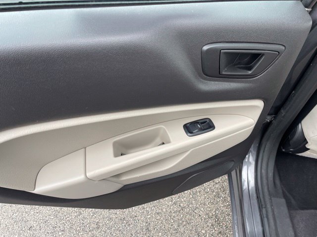 Used 2017 Ford Fiesta SE FWD image 47