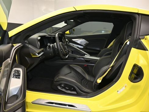 Used 2023 Chevrolet Corvette Z06 RWD image 13
