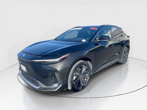 Certified 2023 Toyota bZ4X FWD image 1