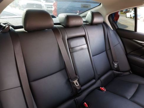 Used 2017 INFINITI Q50 Signature Edition w/ All Weather Package (L93) image 17