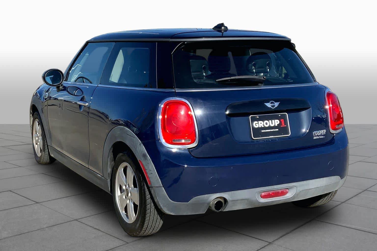 Used 2016 MINI Cooper 2-Door Hardtop FWD image 11