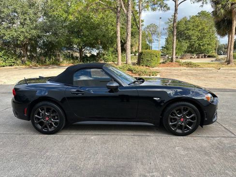 Used 2018 FIAT 124 Spider Abarth image 3