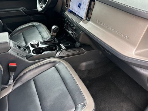 Used 2025 Ford Bronco Outer Banks AWD/4WD image 19
