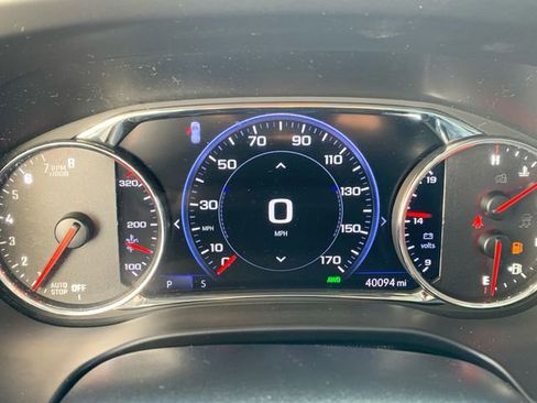 Used 2021 GMC Acadia AT4 w/ GMC Pro Grade Package image 31