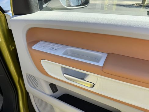 New 2025 Volkswagen ID. Buzz 1st Edition image 35