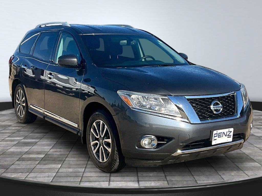 Used 2014 Nissan Pathfinder SL w/ SL Tech Package AWD/4WD image 3