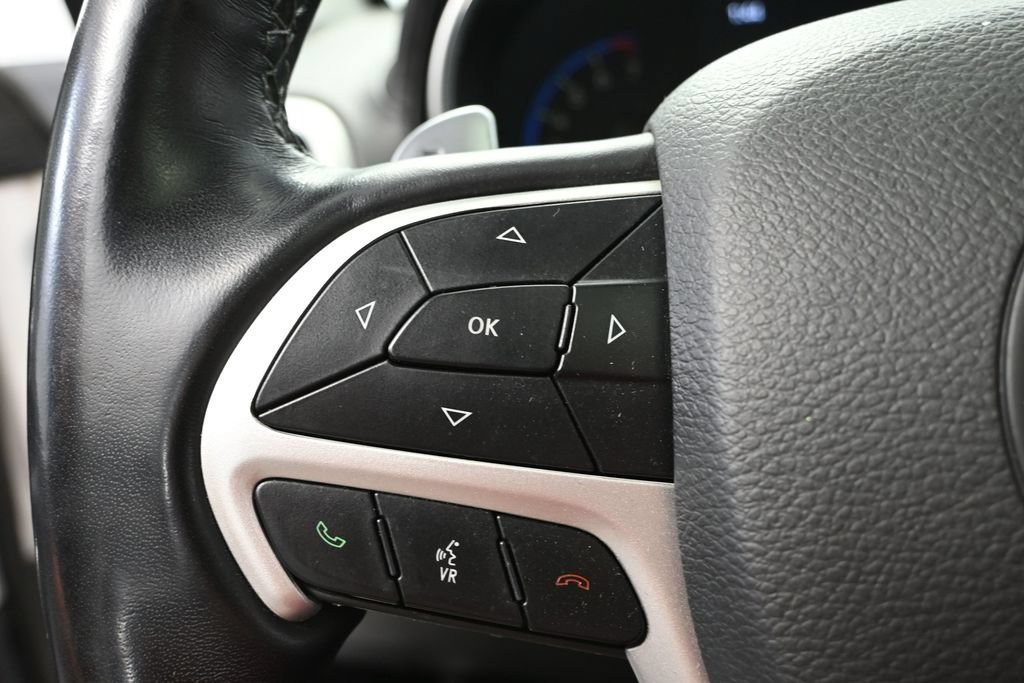 Used 2021 Jeep Grand Cherokee Summit AWD/4WD image 22