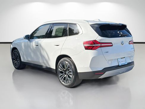New 2026 BMW X3 xDrive30i w/ Premium Package AWD/4WD image 5