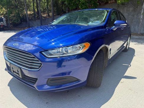 Used 2013 Ford Fusion SE FWD image 3