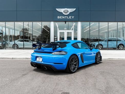 Used 2025 Porsche 718 Cayman GT4 RS RWD image 3