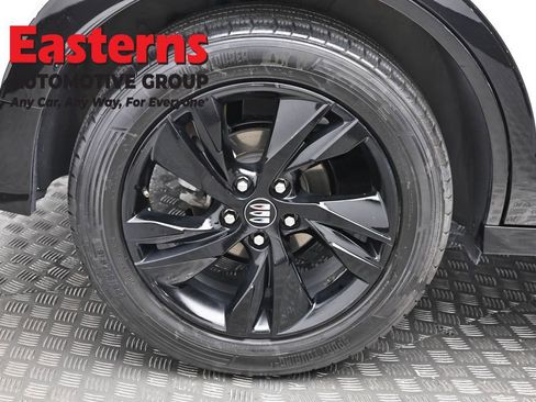 Used 2024 Buick Encore GX Sport Touring w/ Comfort Package FWD image 29