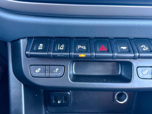 Certified 2022 Chevrolet Colorado Z71 w/ Safety Package image 35