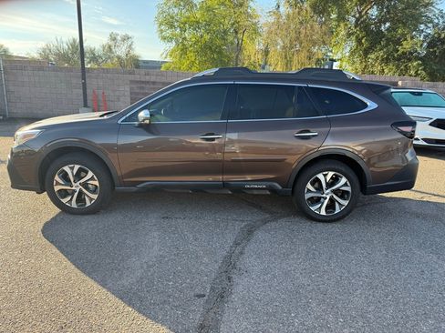 Used 2022 Subaru Outback Touring image 6