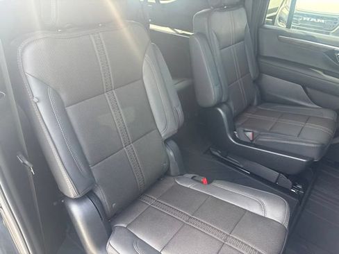 Used 2026 Chevrolet Suburban High Country AWD/4WD image 26