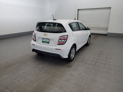 Used 2019 Chevrolet Sonic LT FWD image 9