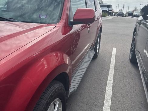 Used 2012 Ford Escape Limited image 2