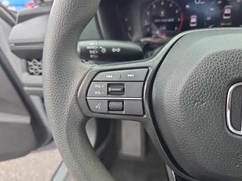 Certified 2025 Honda Accord SE image 22