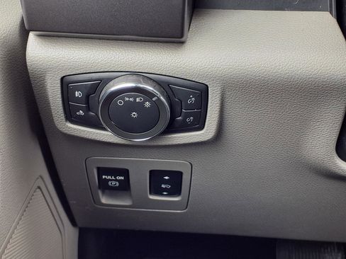 Used 2016 Ford F150 XLT w/ Equipment Group 302A Luxury image 20