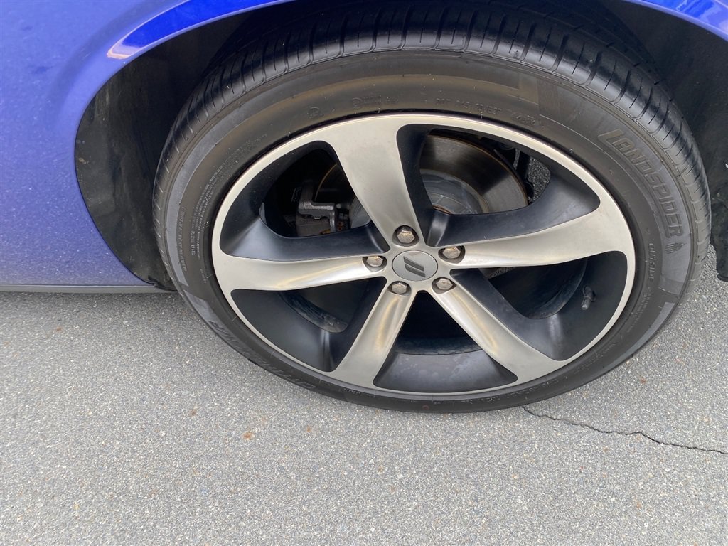 Used 2019 Dodge Challenger GT RWD image 8