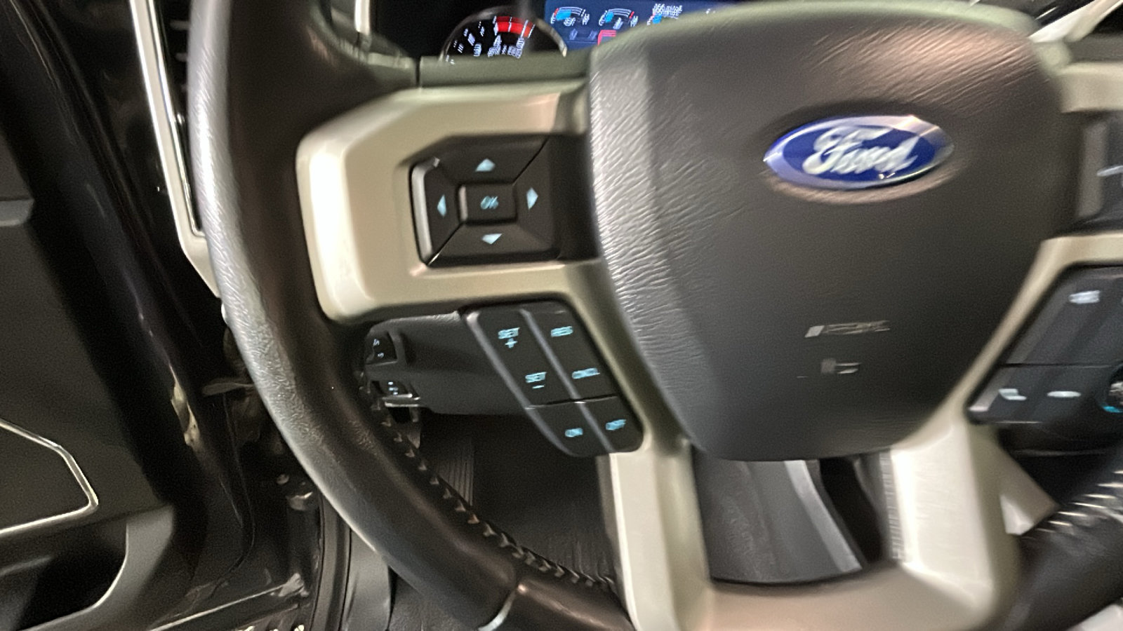 Used 2021 Ford F350 Lariat AWD/4WD image 18