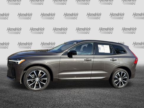 Certified 2025 Volvo XC60 B5 Plus image 7