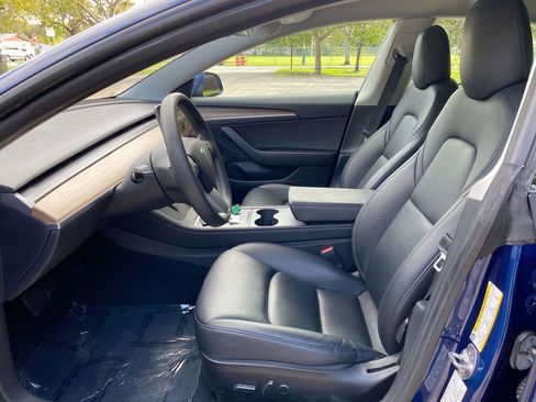 Used 2022 Tesla Model 3 image 29