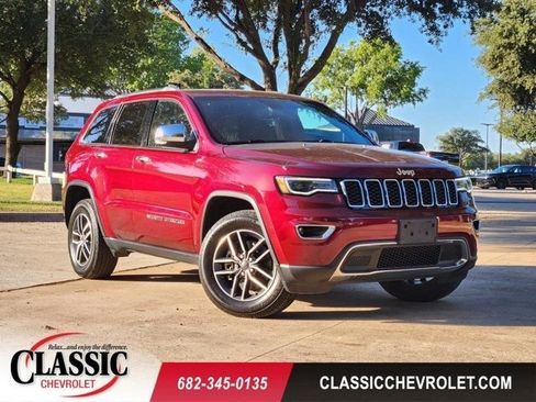 Used 2022 Jeep Grand Cherokee Limited w/ Trailer Tow Group IV image 3