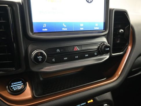 Used 2024 Ford Bronco Sport Outer Banks w/ Topo Graphic Package AWD/4WD image 17
