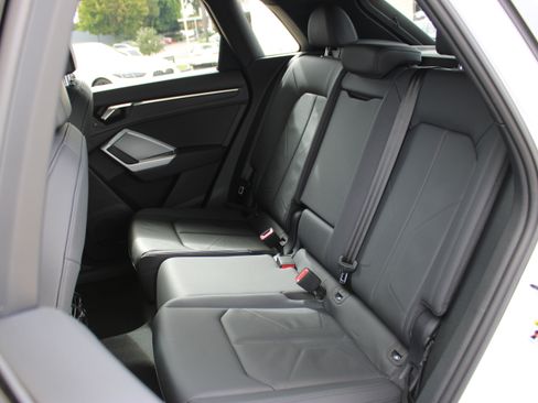 Certified 2025 Audi Q3 2.0T Premium w/ Convenience Plus Package AWD/4WD image 22