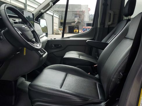Used 2022 Ford Transit 250 Medium Roof AWD image 11