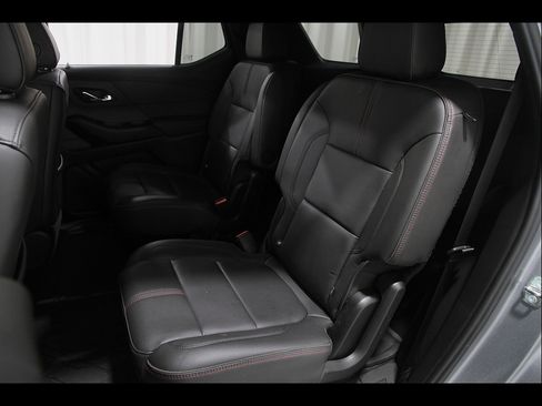 Certified 2023 Chevrolet Traverse RS w/ LPO, Floor Liner Package AWD/4WD image 20