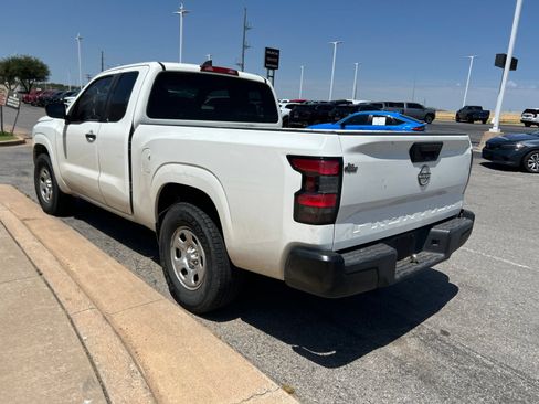Used 2022 Nissan Frontier S RWD image 7