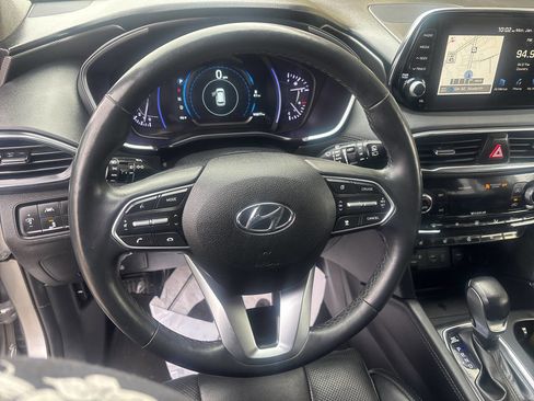 Used 2020 Hyundai Santa Fe Limited image 10