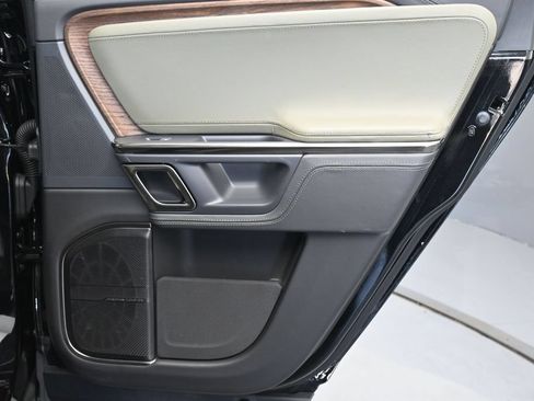 Used 2022 Rivian R1T Adventure AWD/4WD image 24