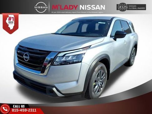 New 2025 Nissan Pathfinder S w/ Cargo Package image 3