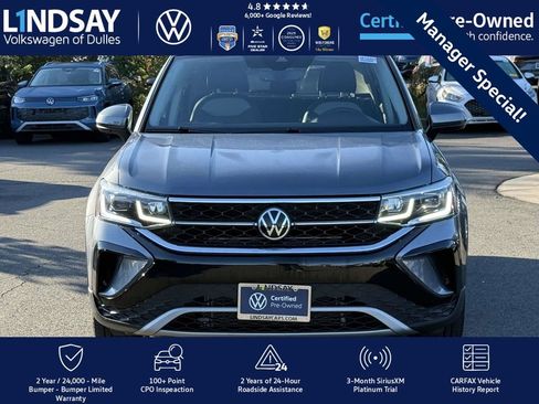 Certified 2022 Volkswagen Taos SEL w/ Panoramic Sunroof Package image 2